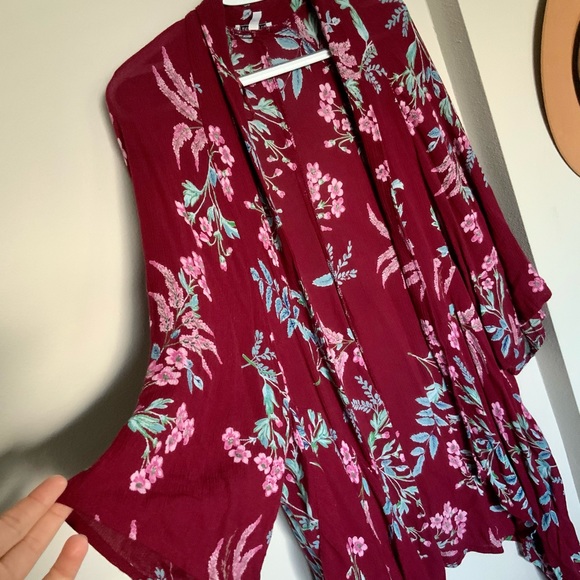 Sweaters - Floral Cardigan